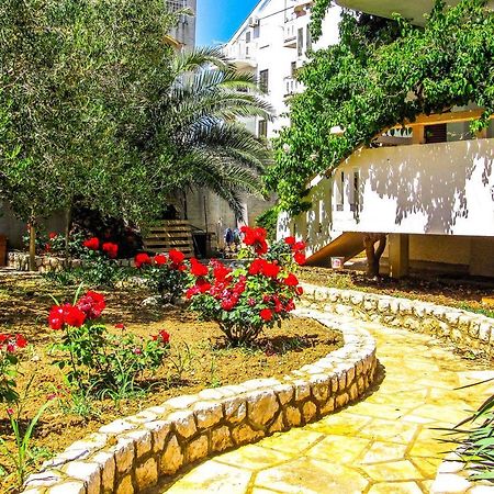 Apartments Hope Новаля Екстериор снимка
