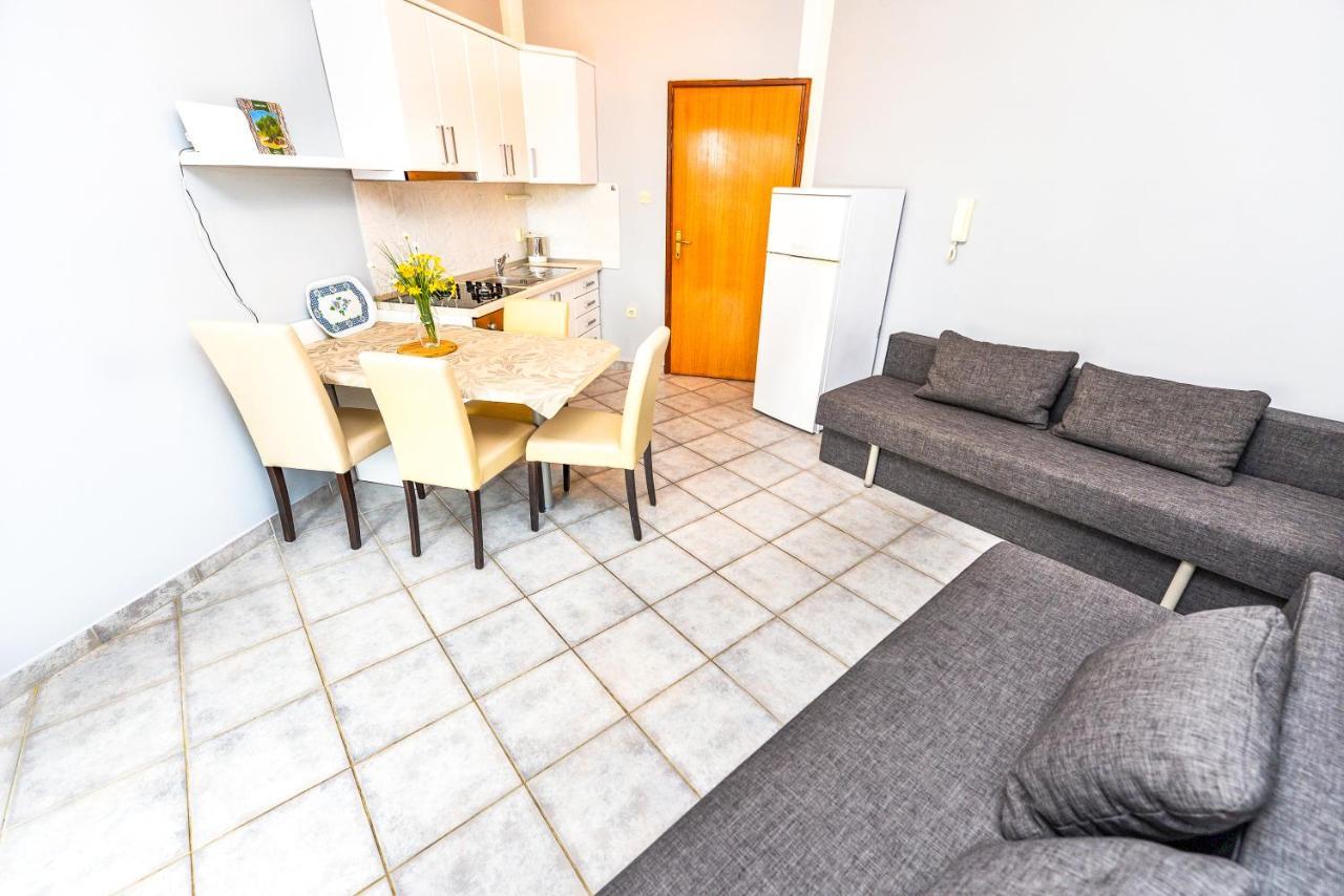 Apartments Hope Новаля Екстериор снимка
